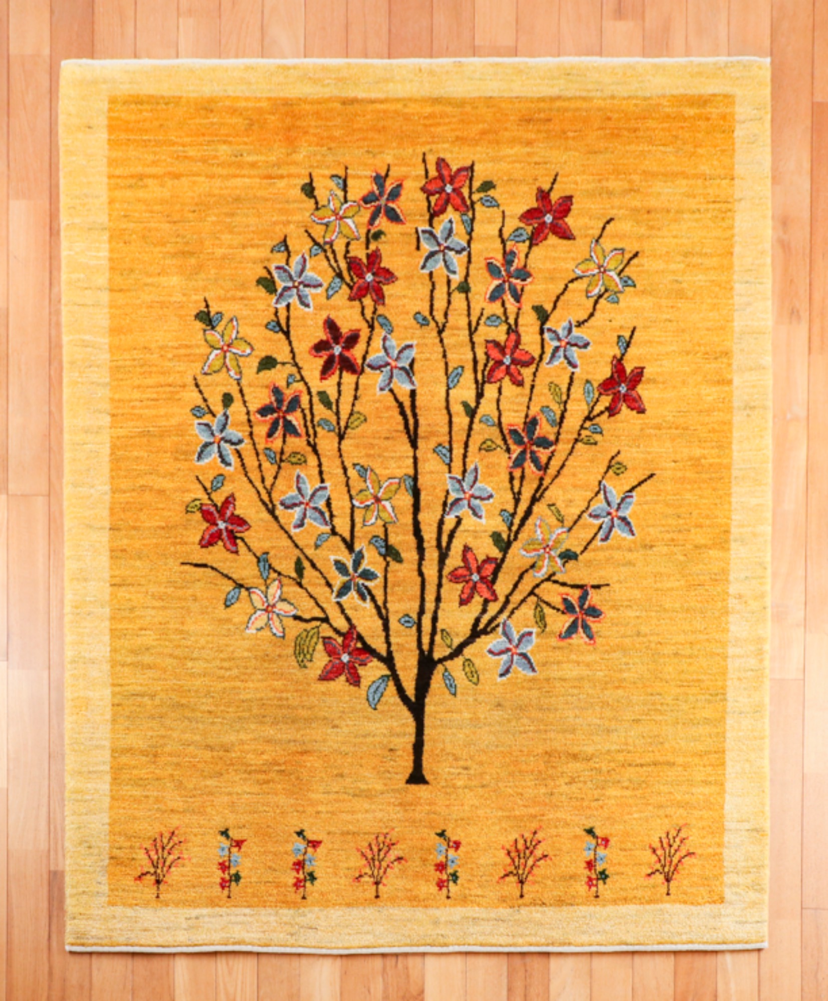 【裏方スタッフの“ウラ”話】春気分ギャッベの話