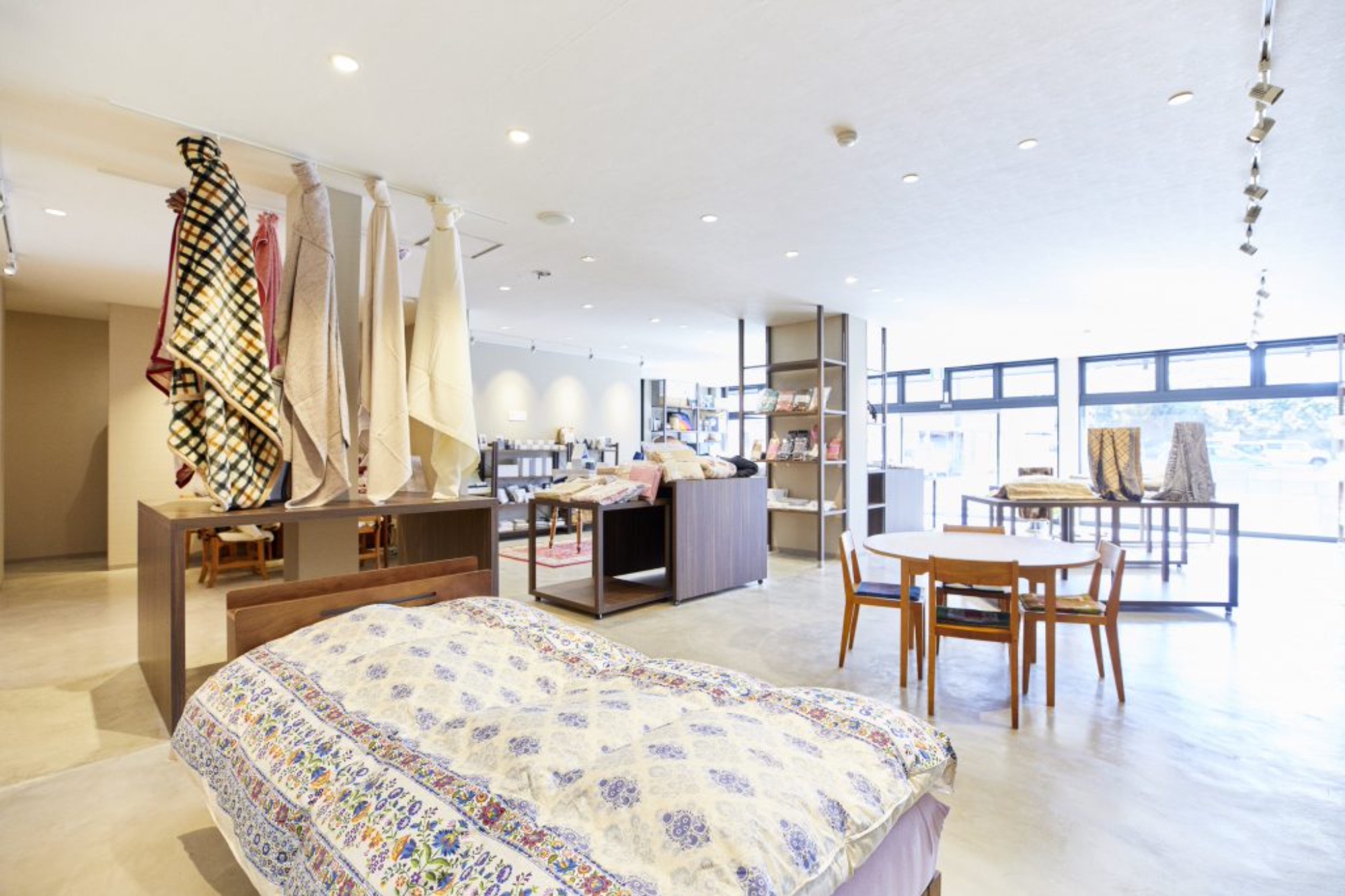 小野ふとん店&ギャッベアートギャラリー リニューアルオープンのお知らせ