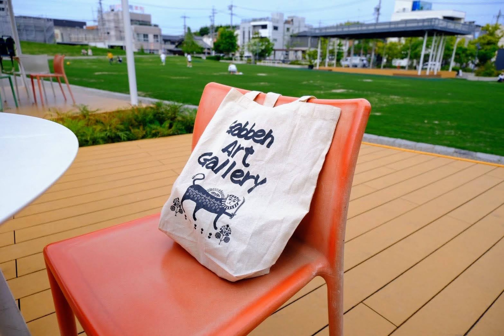 【スタッフの”ウラ”話】NEWトートバッグできました