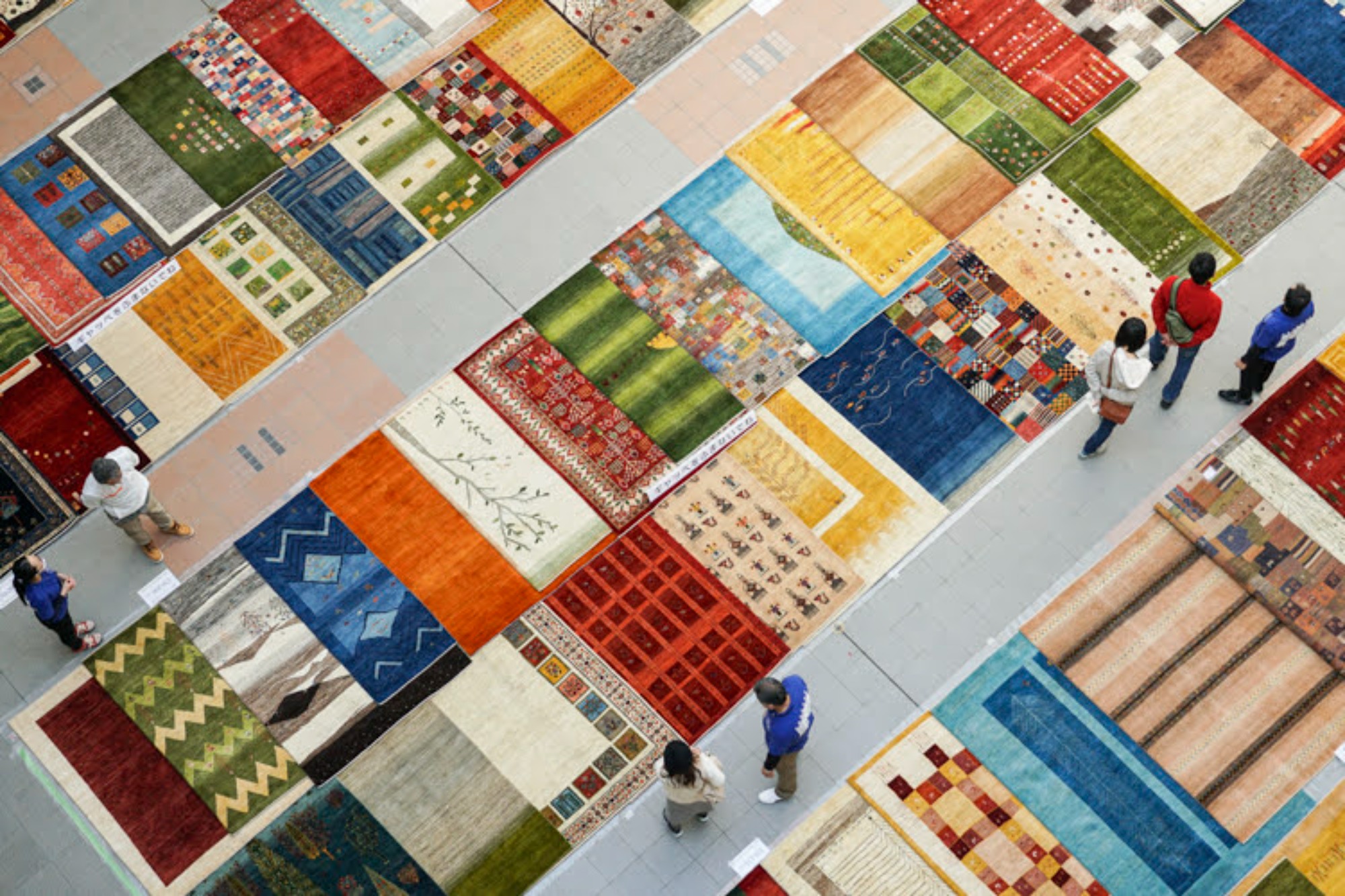 値下げ交渉ミニギャベ○32×32㎝○手織○本物○新品未使用 遊牧民が紡ぐ