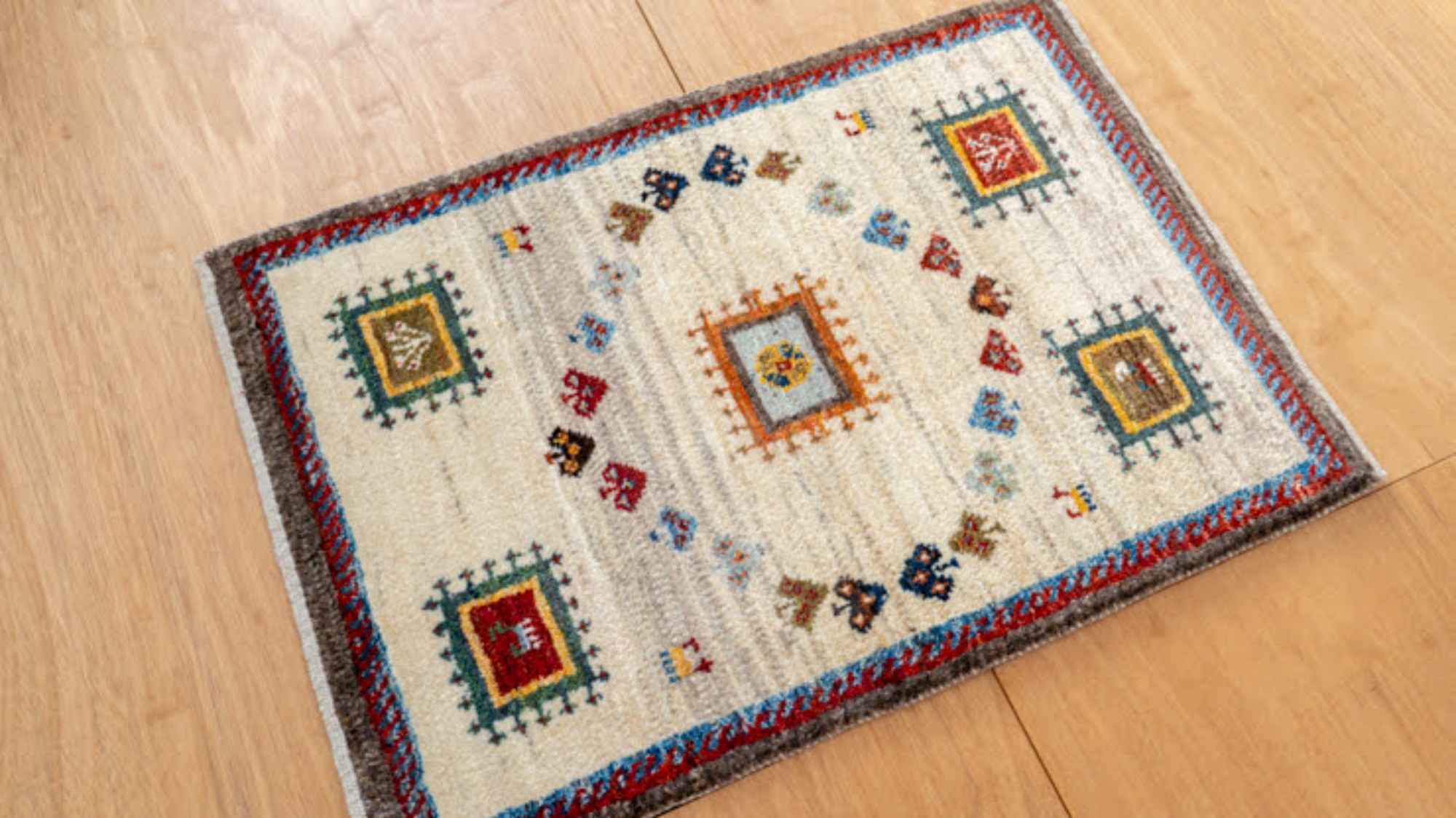 アートギャッベ ギャッベ(ギャベ)＆キリム専門 | アートギャッベ公式サイト