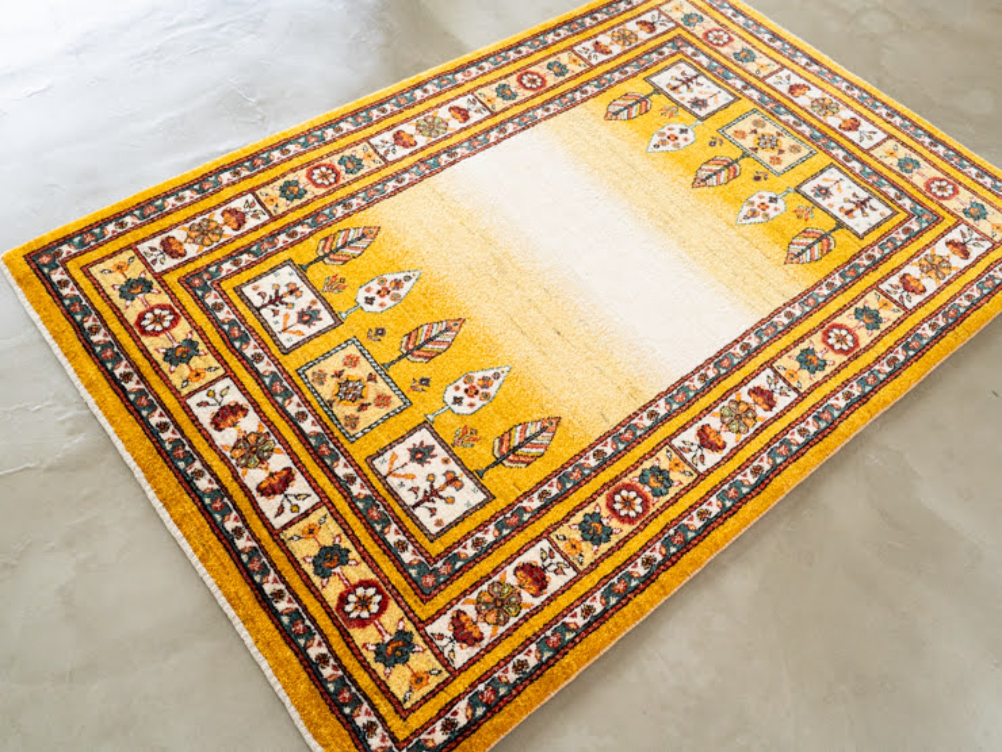 10158072 ルリバフ 155×104