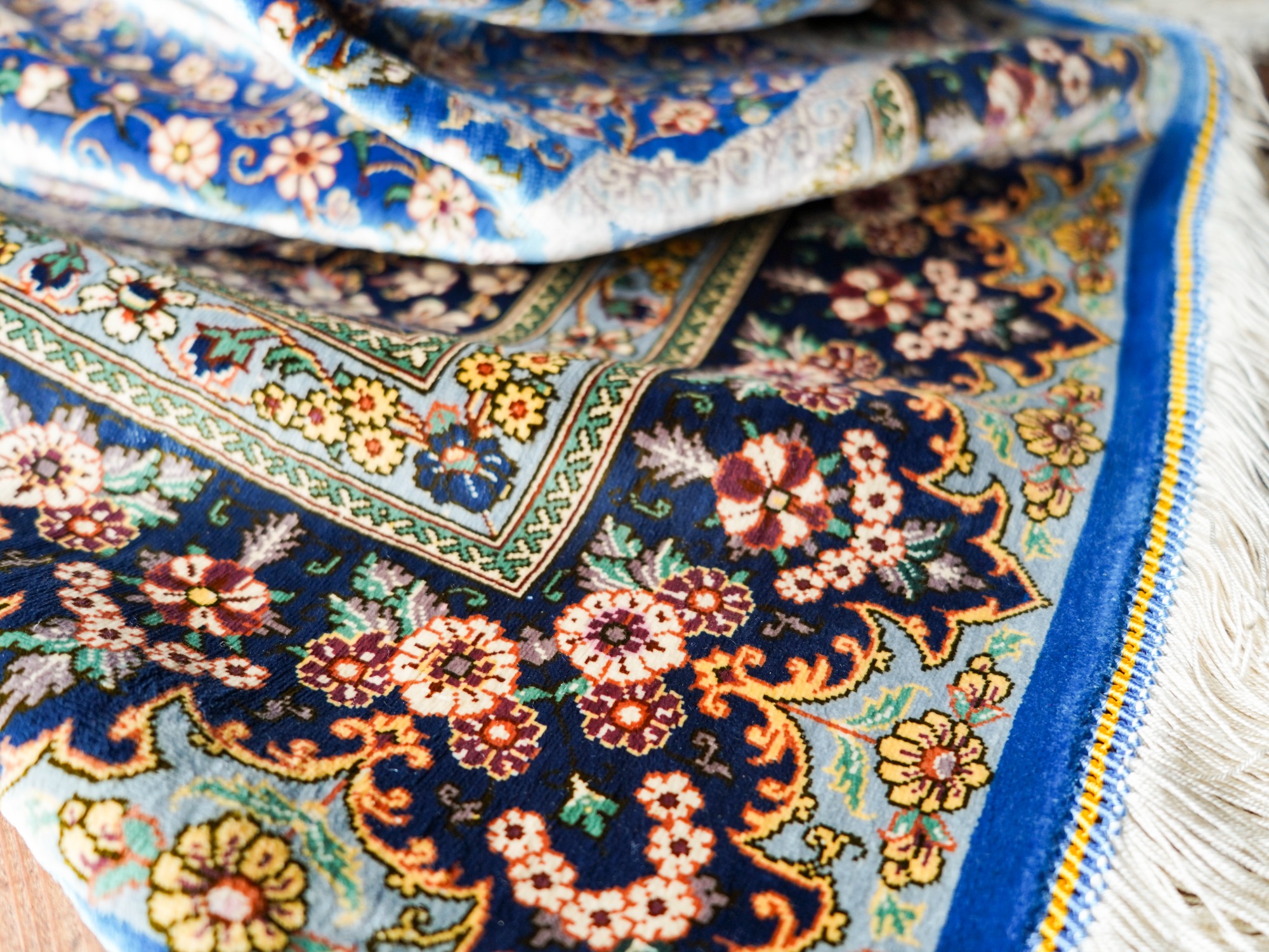 使用事例② ペルシャシルク青