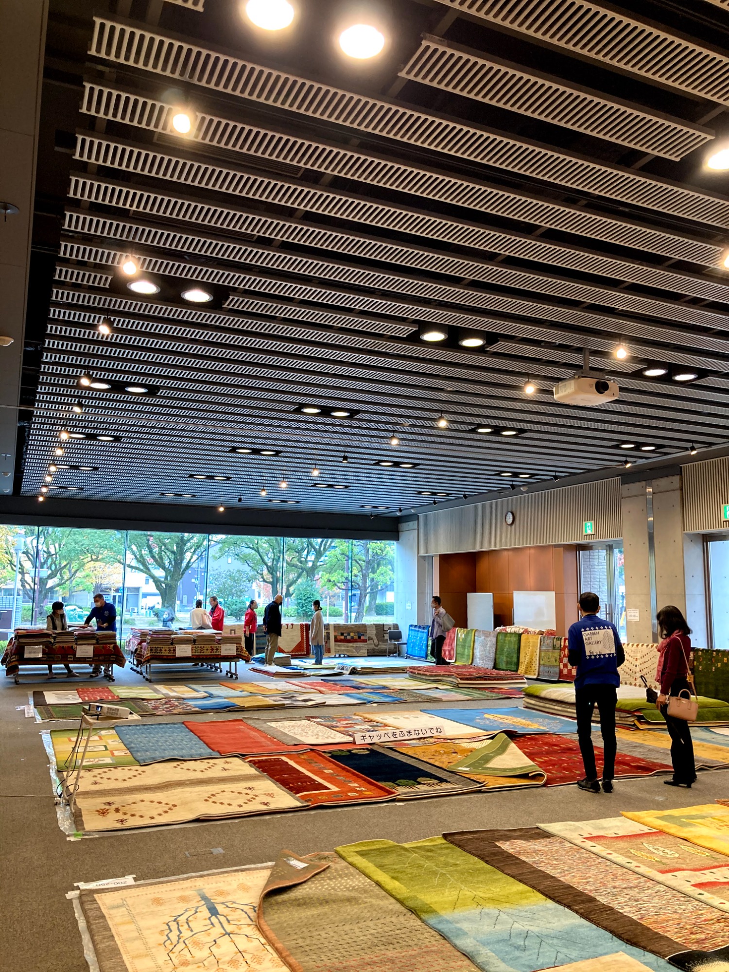 西尾ギャッベ展