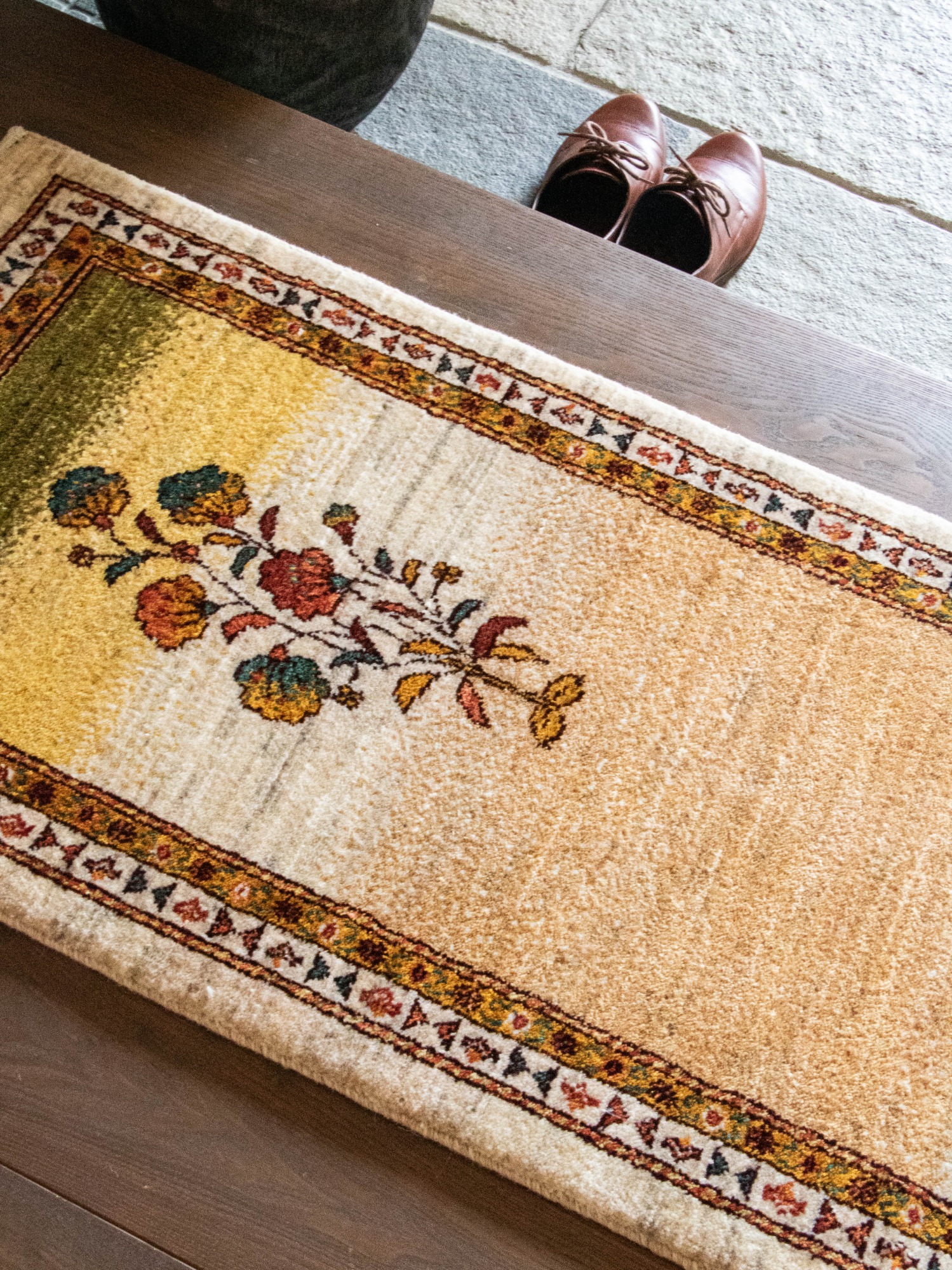 使用事例⑤ ギャッベかまち黄