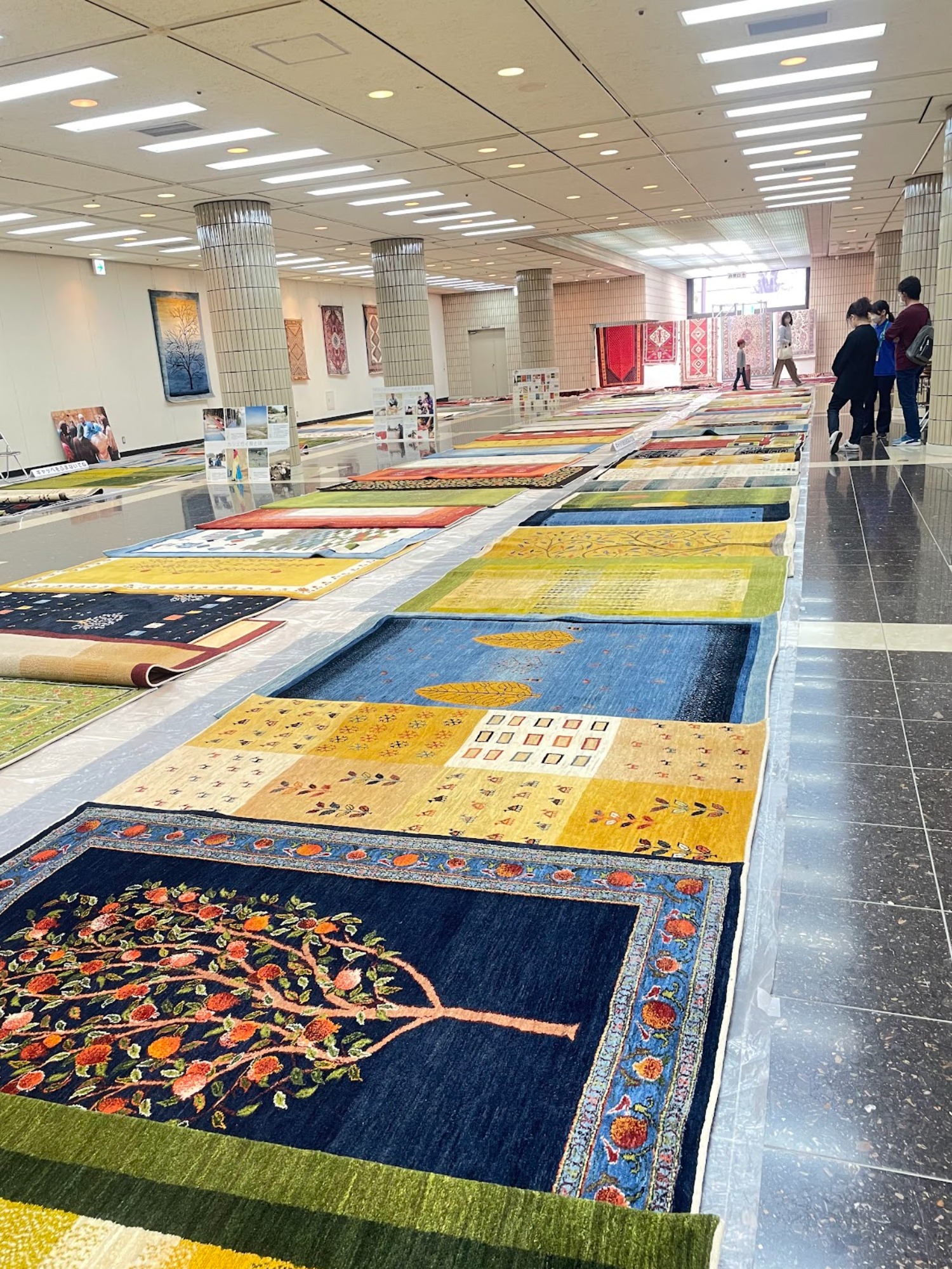 津ギャッベ・ペルシャ絨毯販売会