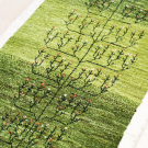 カシュクリ・136×53・緑・生命の樹・キッチンサイズ・廊下敷き・アップ画