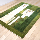 アマレ・149×105・緑・木・鹿・玄関サイズ・センターラグサイズ・使用イメージ画