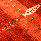 アマレ・166×117・赤色・糸杉・鹿・木・センターラグサイズ・アップ画