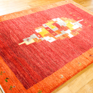 アマレ・174×119・赤色・糸杉・羊・ヤギ・木・センターラグサイズ・使用イメージ画