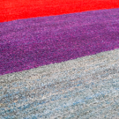 シャクルー・247×85・赤色・紫・水色・グレー原毛・キッチンサイズ・廊下敷き・アップ画