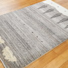 カシュクリ・131×88・茶色・白・糸杉・生命の樹・雲・原毛・玄関サイズ・使用イメージ画
