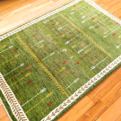 アマレ・154×103・緑色・麦・鹿・木・センターラグサイズ・使用イメージ画