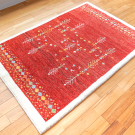 アマレ・147×101・赤色・羊・木・センターラグサイズ・アップ画