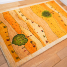 カシュクリランドスケープ・128×78・黄色・生命の樹・羊・風景・玄関マット・使用イメージ画