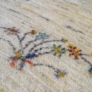 カシュクリ・243×163・花柄・シルク＆ウール・白原毛・リビングサイズ・アップ画